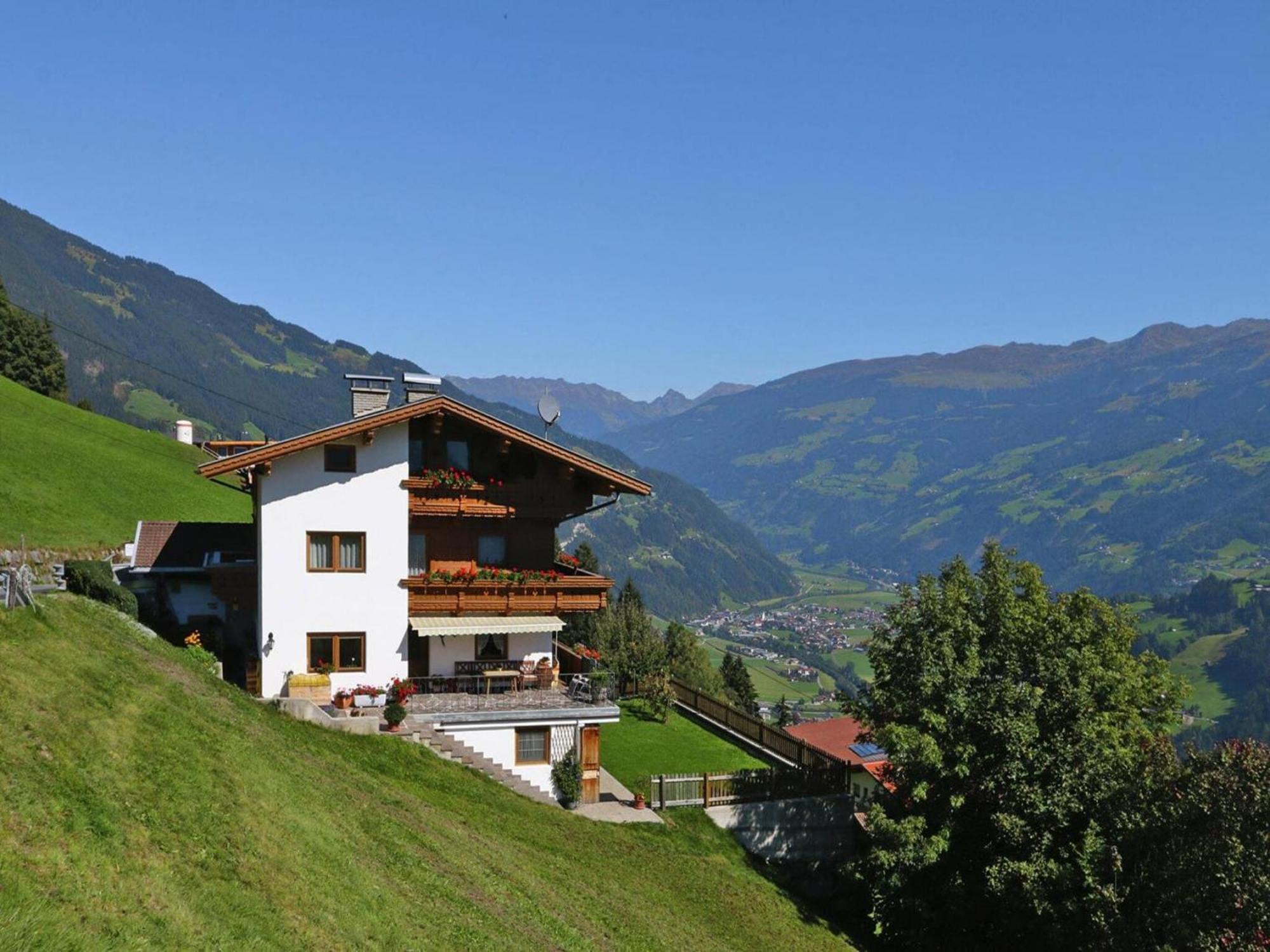 Apartment In Hippach Im Zillertal In The Mountains Muhlen  Exteriör bild