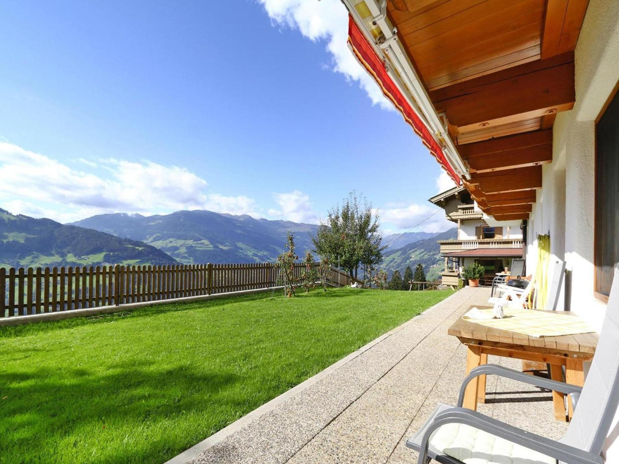 Apartment In Hippach Im Zillertal In The Mountains Muhlen  Exteriör bild